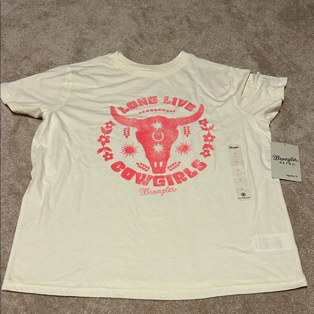 NWT Wrangler women’s Off-White Tee Long Live Cowgirls size Large